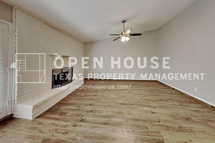 5423 Lansingford Trl - Photo 5 of 20