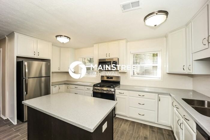 5049 Paris Ave - Photo 6 of 17