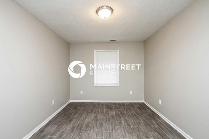 121 Crescent Place Ln - Photo 5 of 16