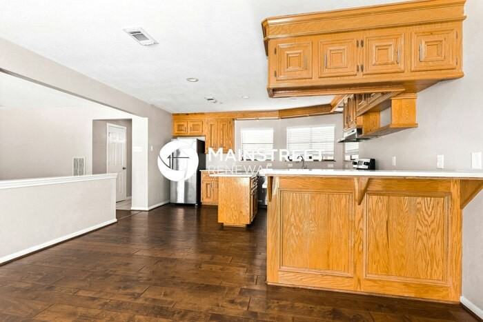 28419 Champion Oaks Dr - Photo 6 of 16