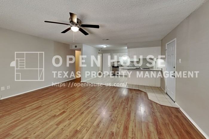 4208 Selina Ct - Photo 5 of 20
