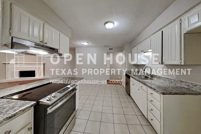 4208 Selina Ct - Photo 7 of 20