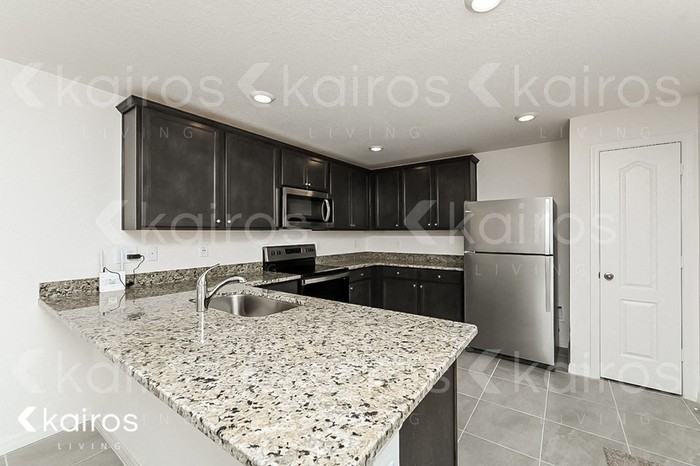 8513 Indian Laurel Ln - Photo 2 of 5