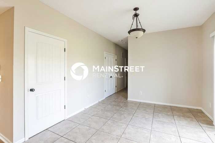9904 Webster Ln - Photo 4 of 18