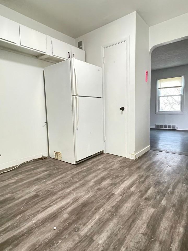 3826 N 36th St - Photo 4 of 20