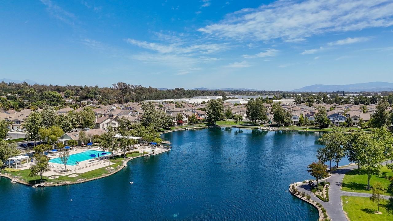 10 Clearwater Cv - Photo 7 of 50