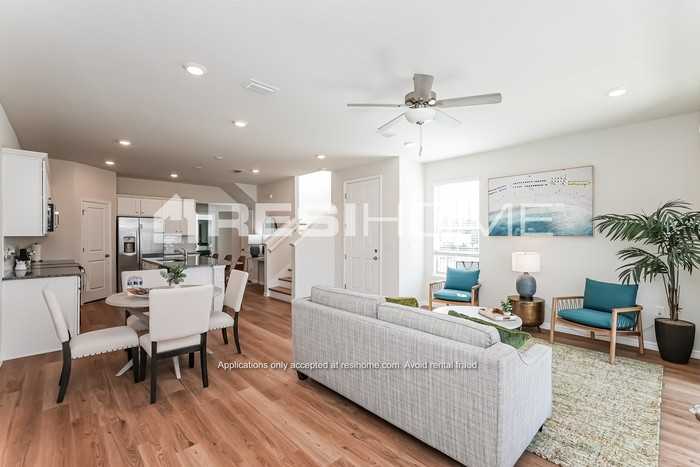 28392 Wave Crest Pl - Photo 6 of 20