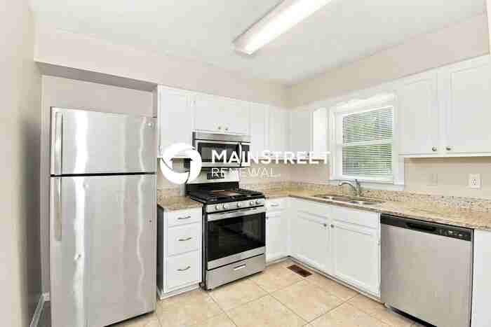 22 Hollyberry Ct - Photo 6 of 15