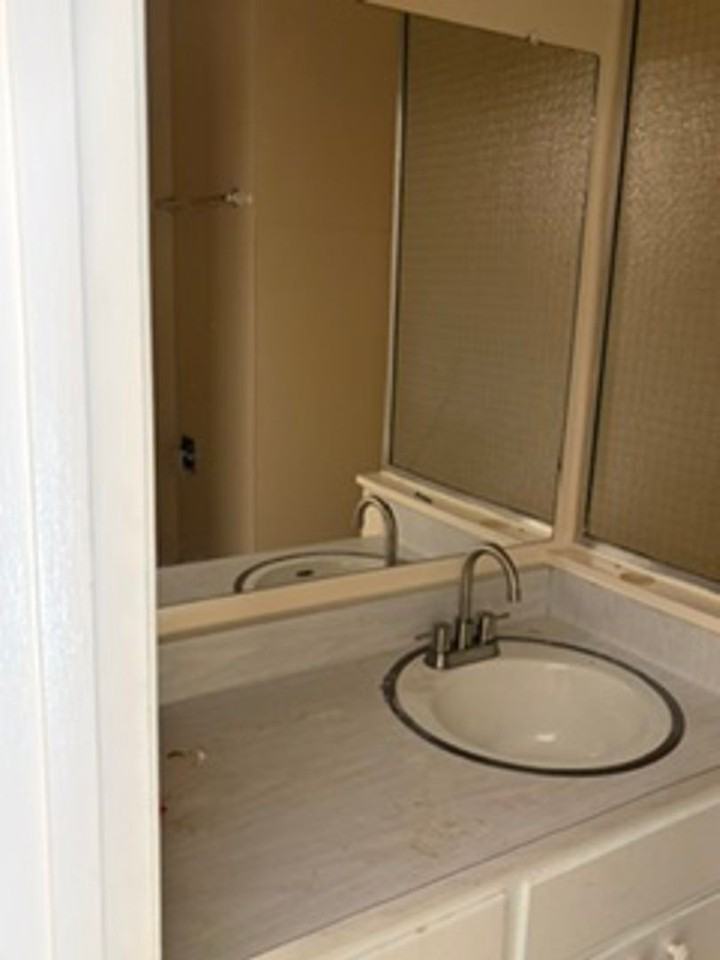 825 Southwood Blvd - Photo 4 of 6