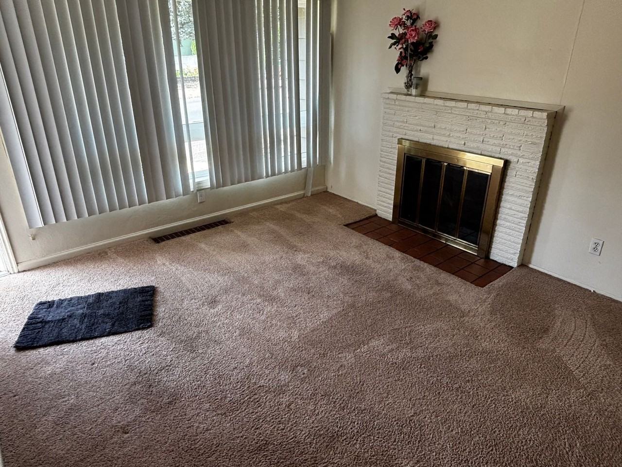 1810 Ne 90th Ave - Photo 4 of 24
