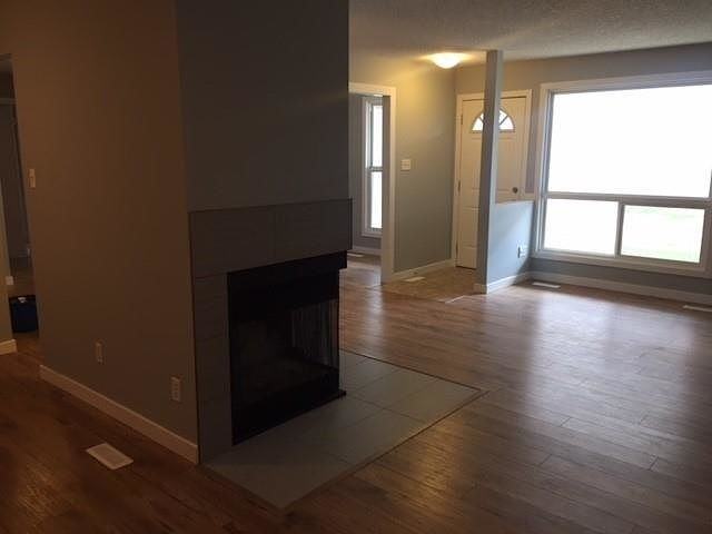 2703 - 2703 79 Street Northwest - Photo 3 of 9