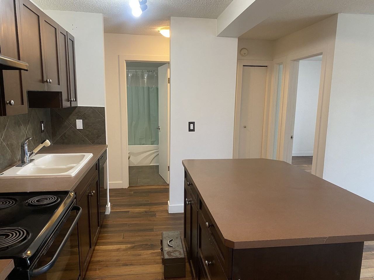 4127 Bow Trail Sw - Photo 3 of 50