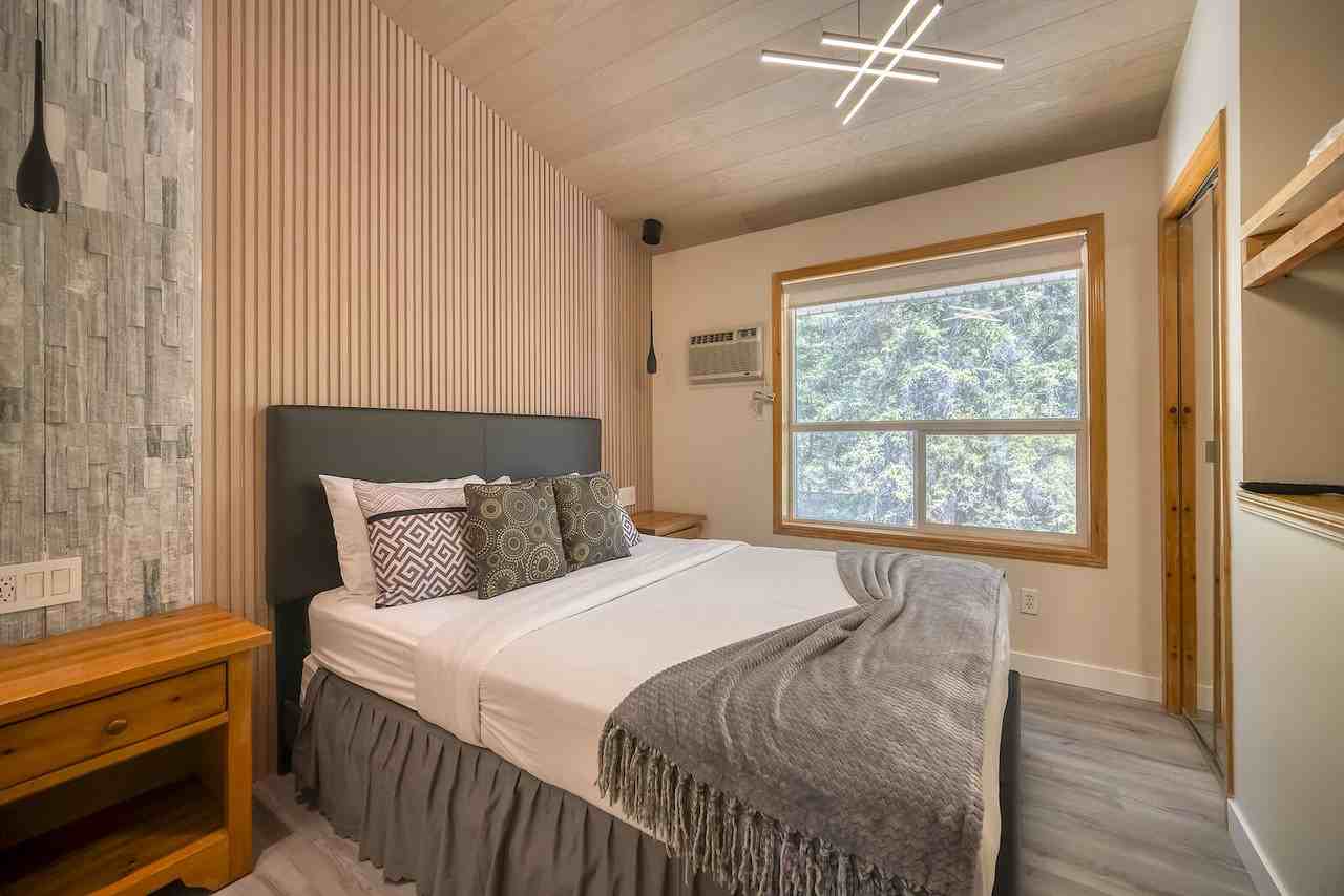 1200 Harvie Heights Rd - Photo 4 of 13