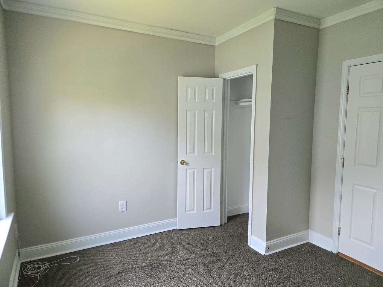 805 Eastern Ave - Photo 7 of 10