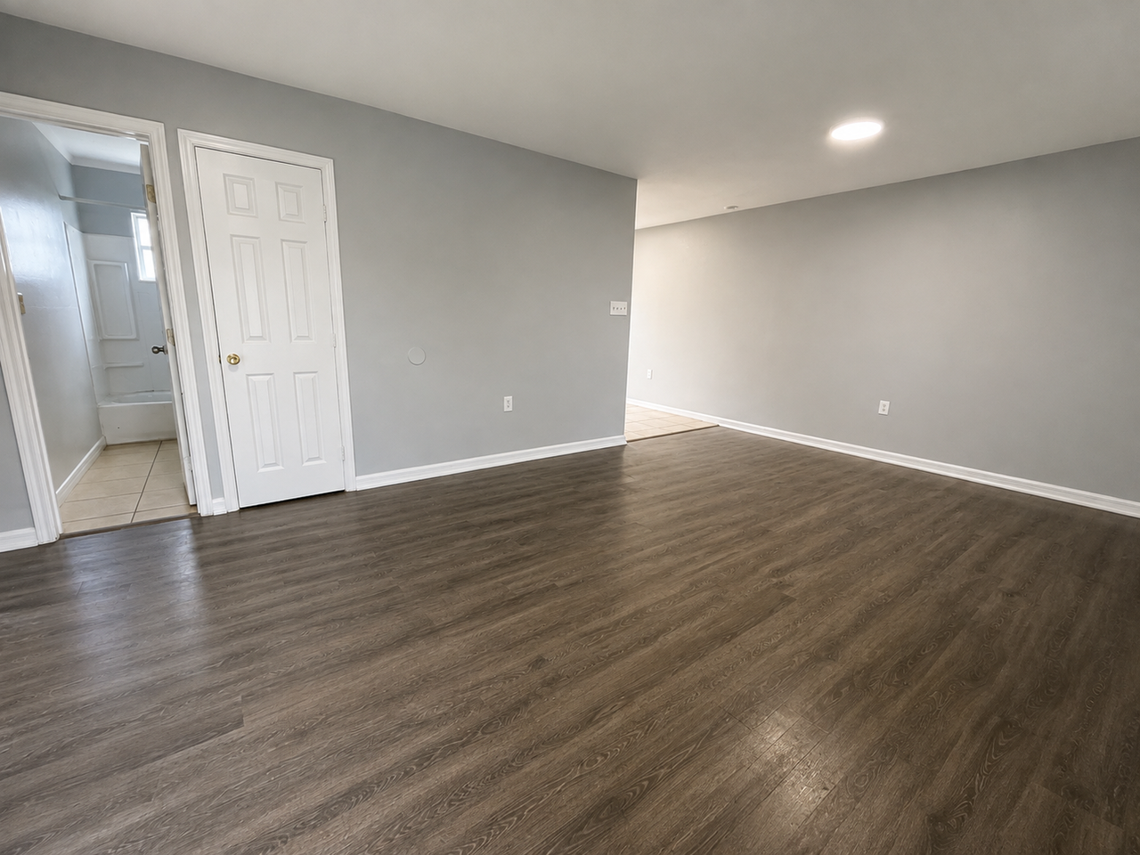 606 S Gordon St #B - Photo 4 of 8