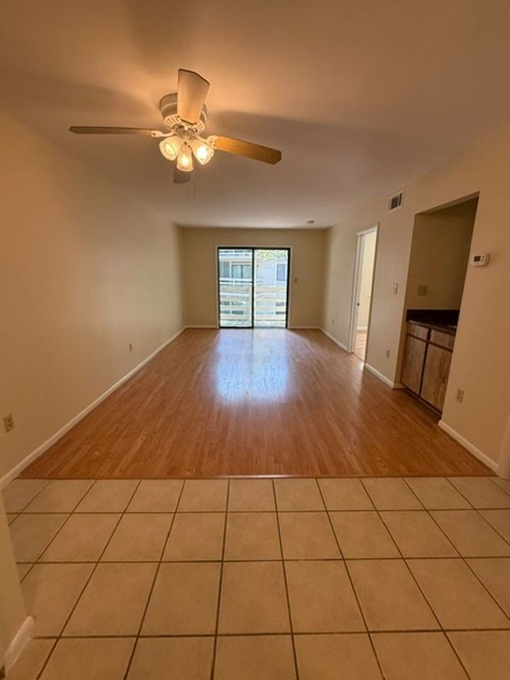 45 Folly Field Rd - Photo 5 of 11