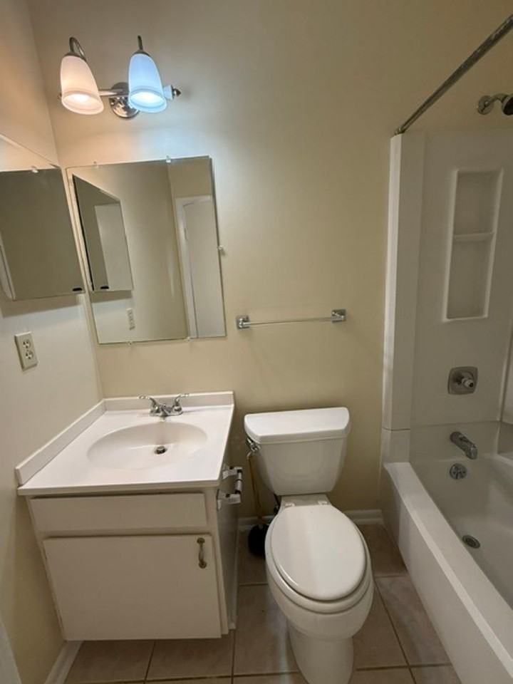 45 Folly Field Rd - Photo 7 of 11