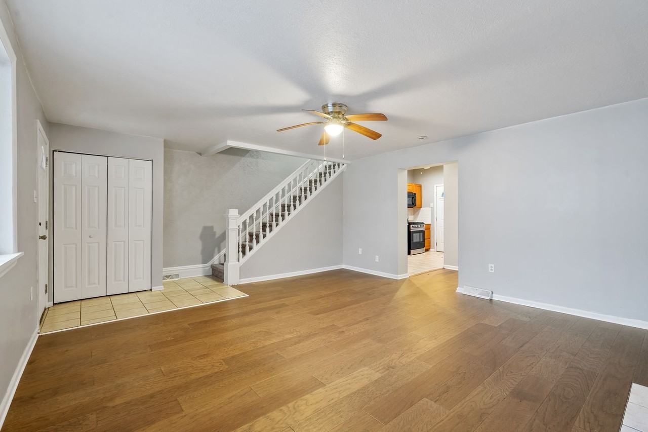 410 Lorenz Ave - Photo 3 of 31