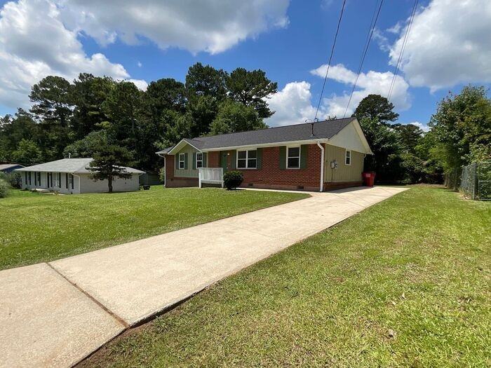 8919 Yarmouth Dr - Photo 4 of 27