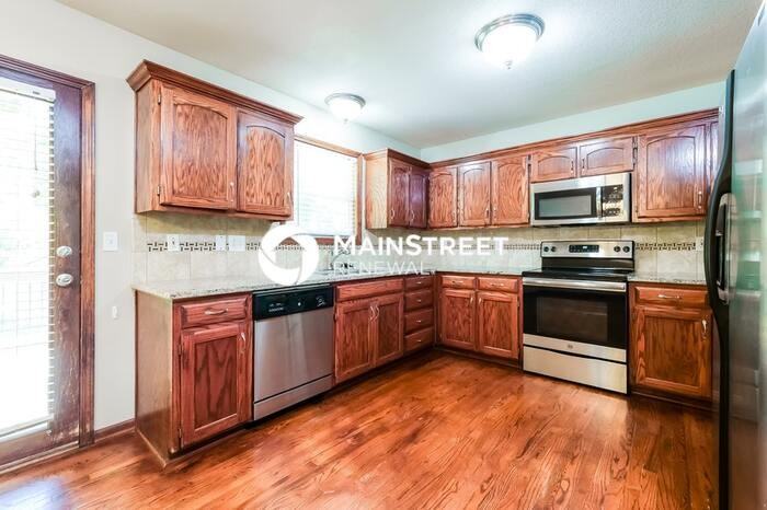 16101 Slater Ave - Photo 5 of 16