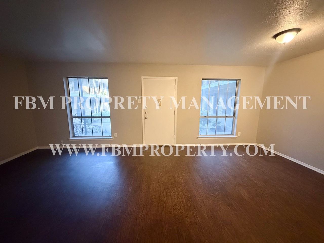 510 W Marvin Ave #112 - Photo 2 of 15
