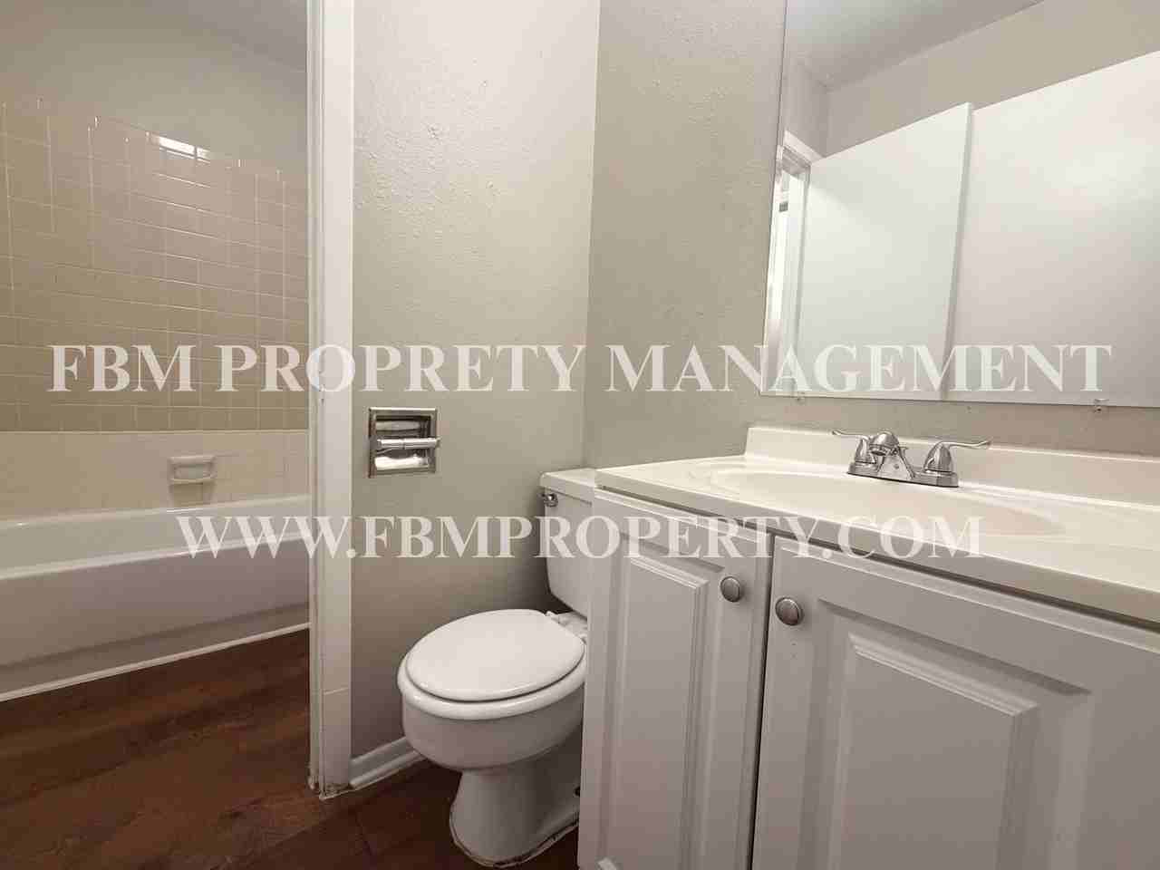 510 W Marvin Ave #112 - Photo 6 of 15