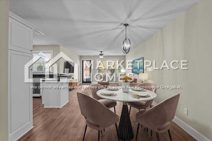 2205 Perrins Ln - Photo 4 of 27