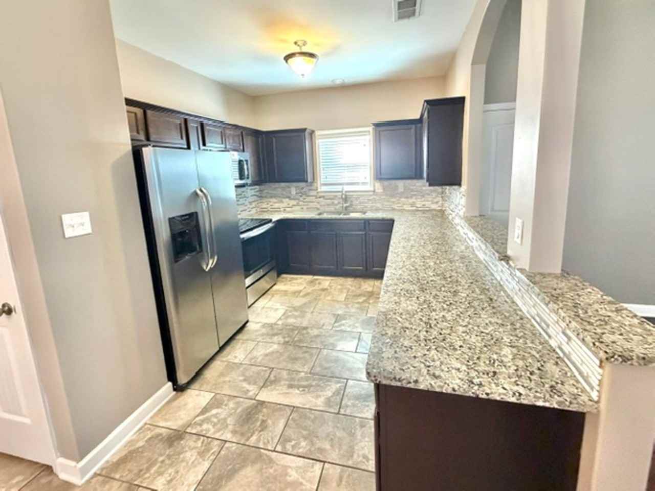 7558 Glenlaurel Way - Photo 4 of 10