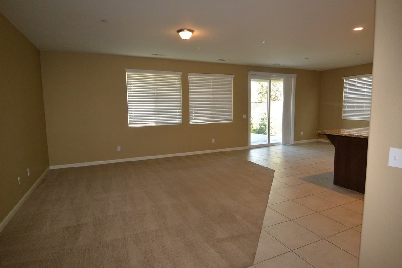 6250 W Vine Ct - Photo 2 of 15