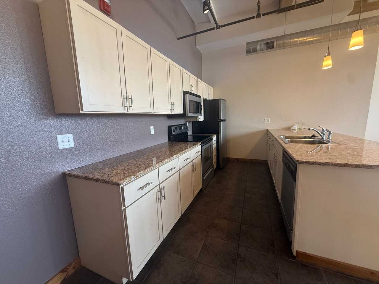 601 601 N National #203 - Photo 4 of 10