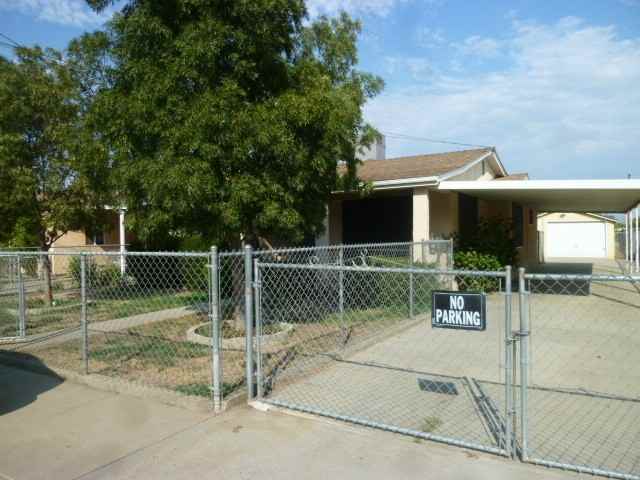 304 S H St - Photo 2 of 3
