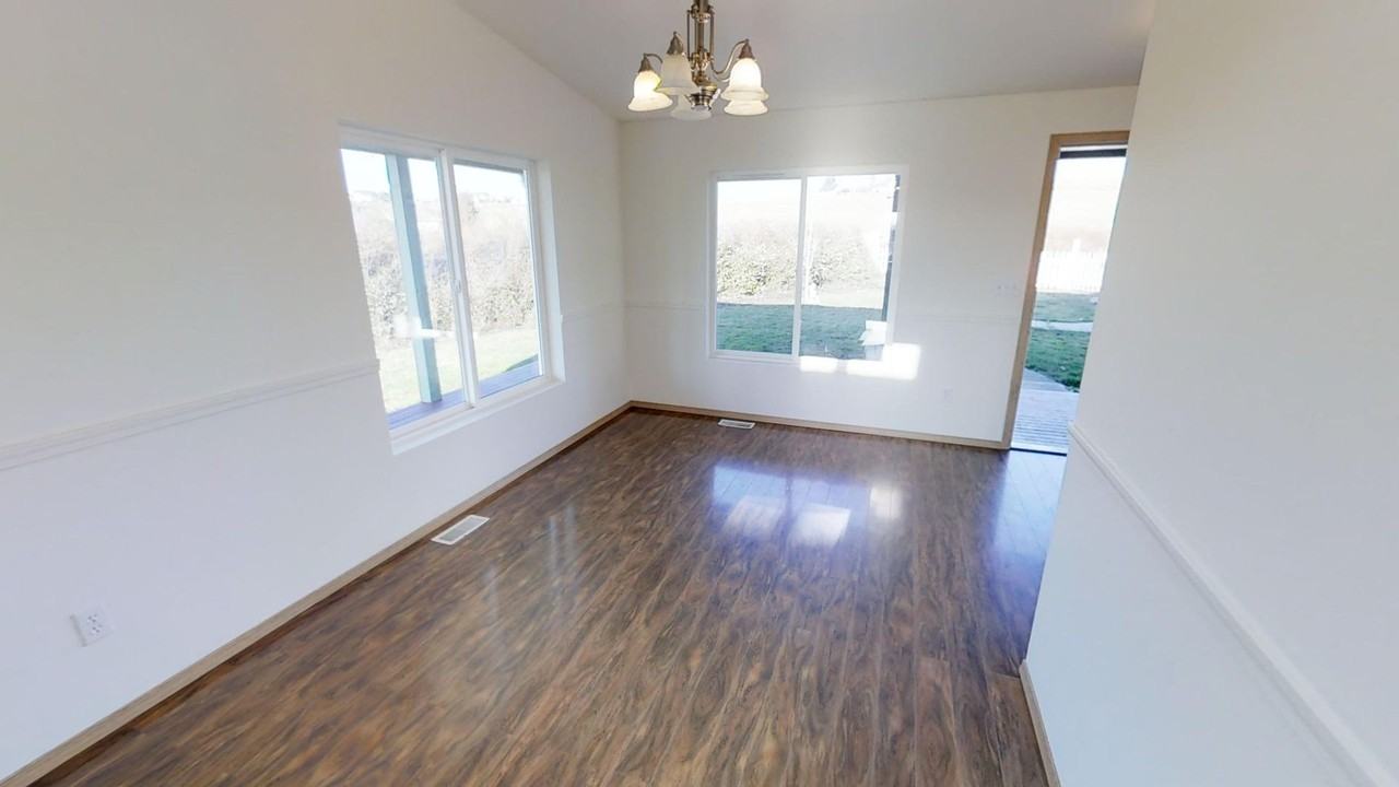 794 Holbrook Rd - Photo 3 of 15