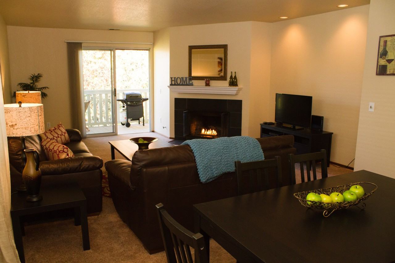 170 Tuscany Pl - Photo 3 of 6