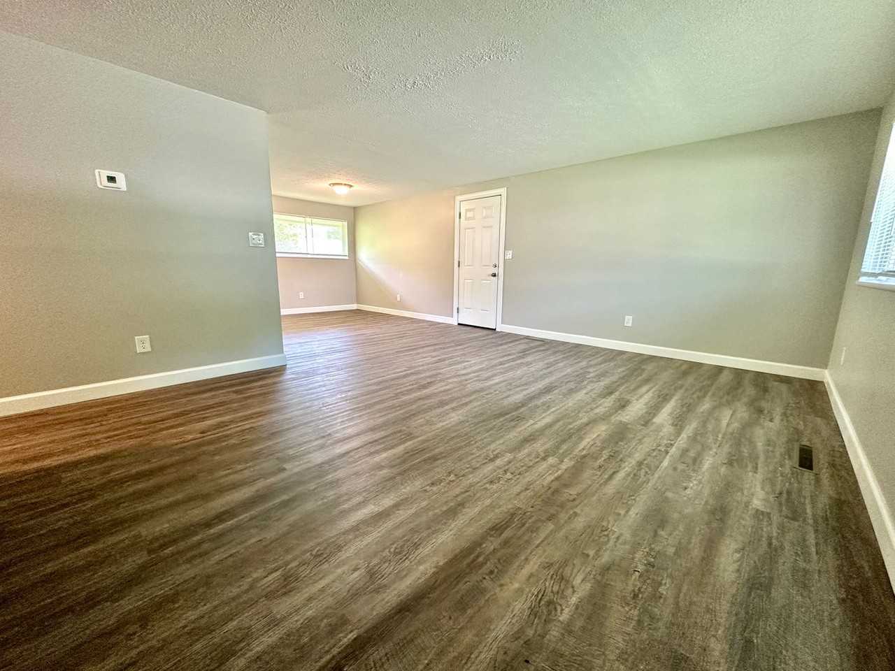 4408 Lesher Dr - Photo 2 of 22