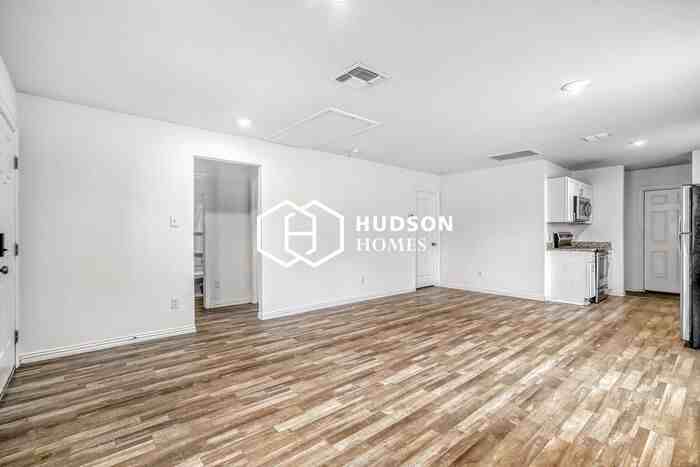 1408 Allende - Photo 3 of 14