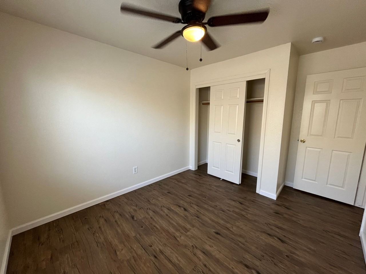 640 S Chess Terrace St - Photo 5 of 12