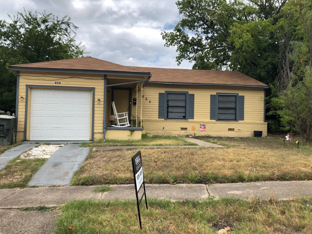 806 Carlisle Ave - Photo 2 of 19