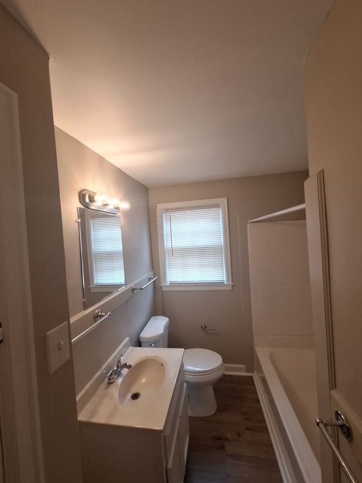 753 Lynn Rd - Photo 4 of 13