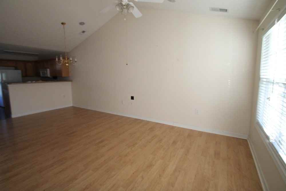 1555 Tiana Way - Photo 3 of 7