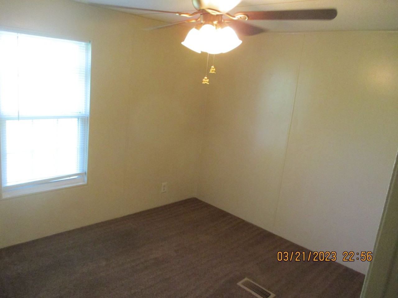 908 Westview Dr - Photo 7 of 12