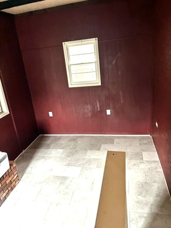 2117 15th Ave - Photo 5 of 7