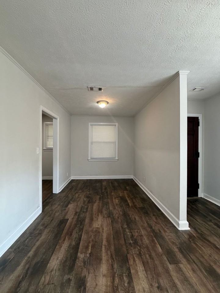 3871 Sherwood Dr - Photo 5 of 17