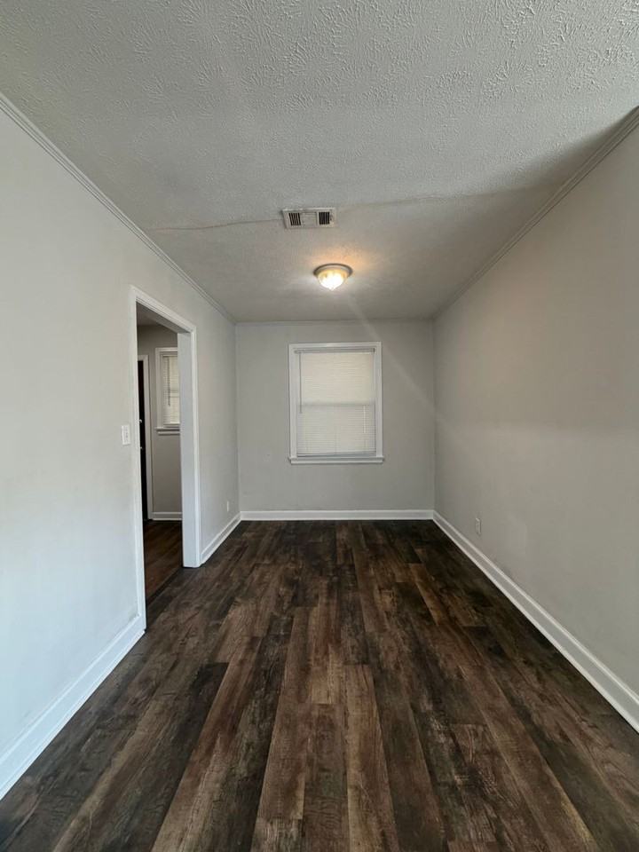 3871 Sherwood Dr - Photo 6 of 17