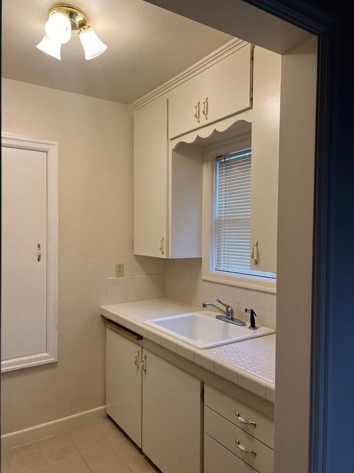 105 W 29th Street - Photo 6 of 23