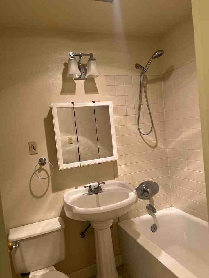 105 W 29th Street - Photo 7 of 23
