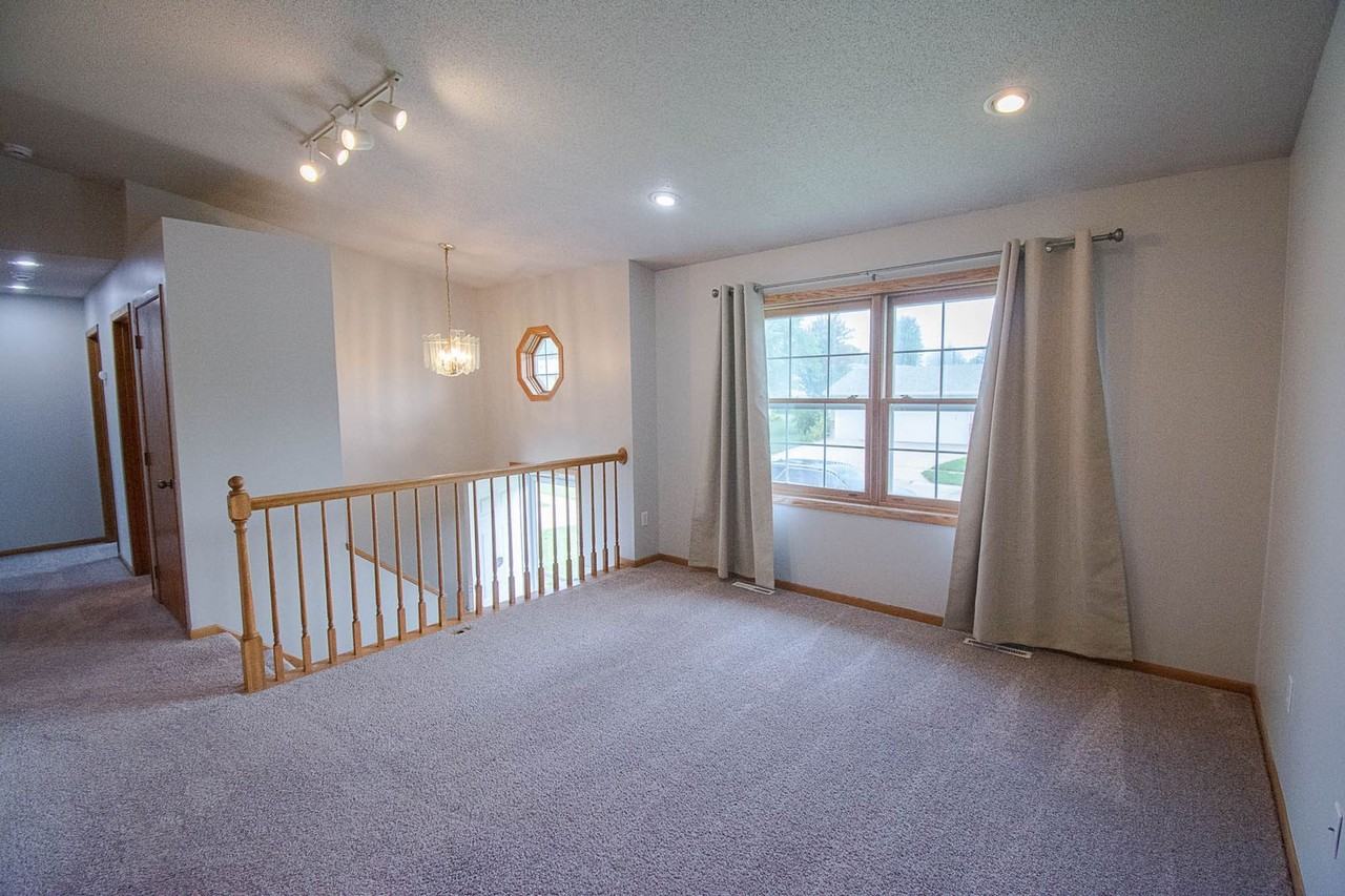 4708 8th St Nw - Photo 3 of 28