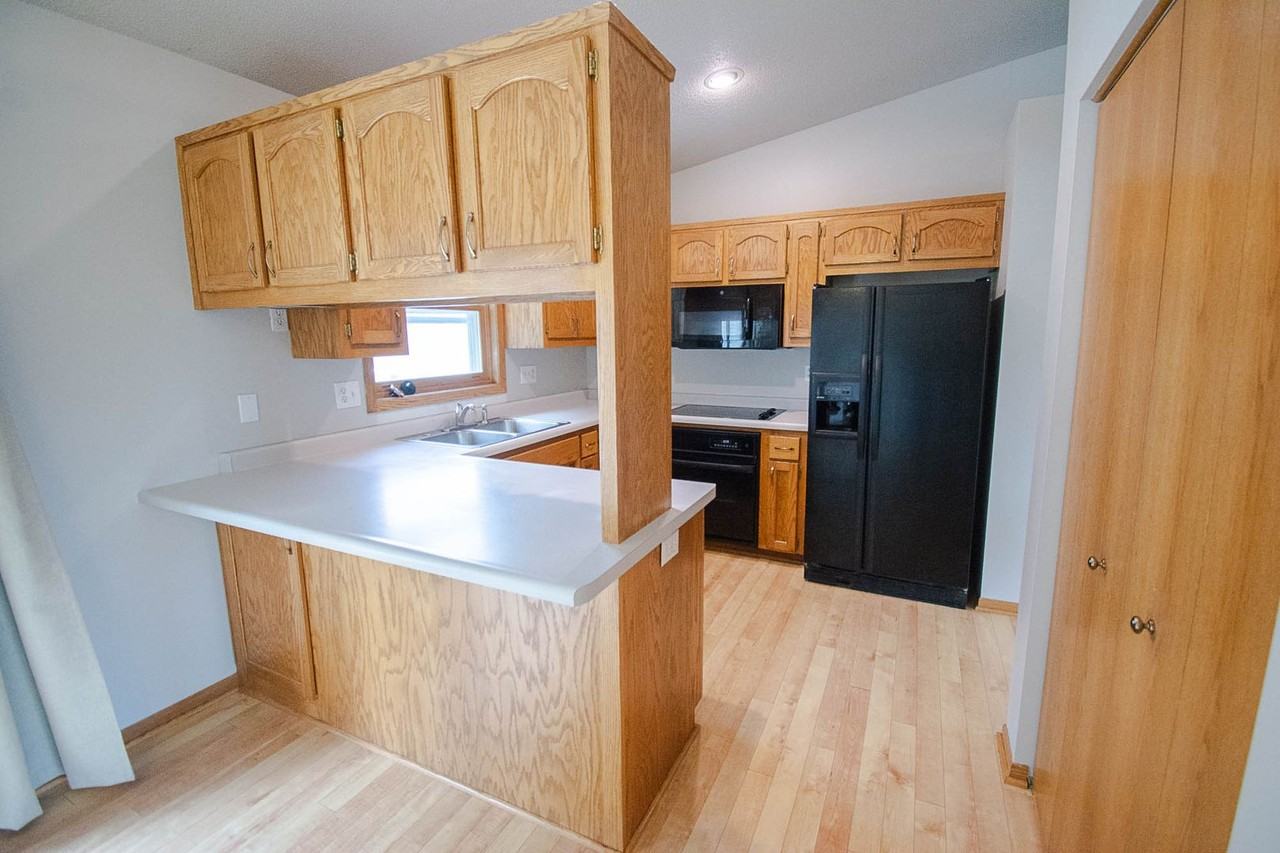 4708 8th St Nw - Photo 5 of 28