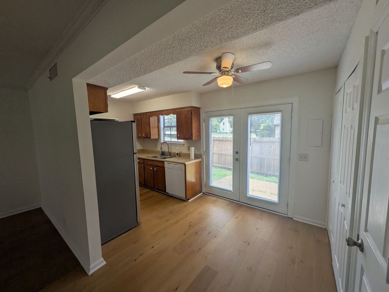 1107 Quail Ct W - Photo 4 of 18