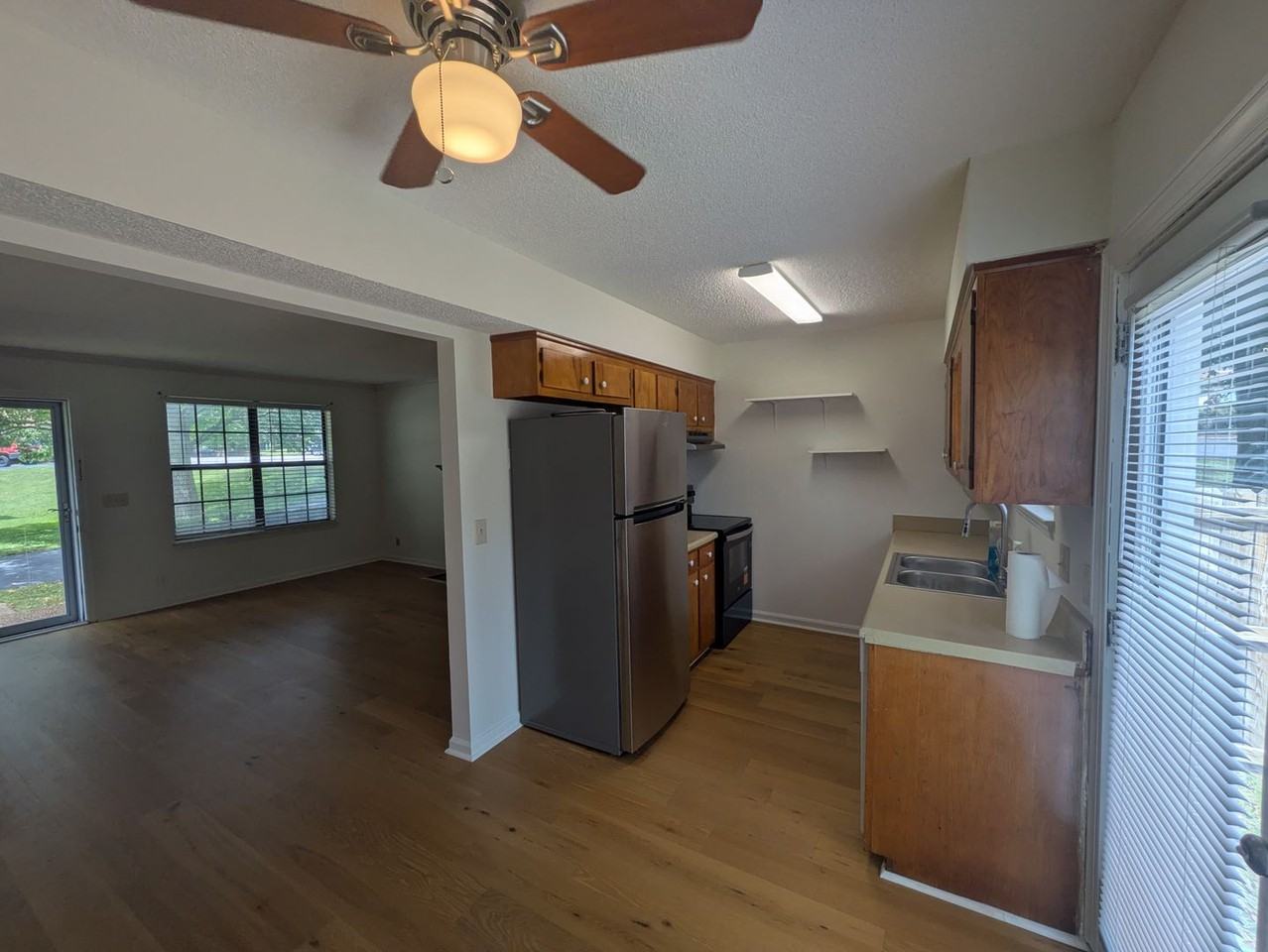 1107 Quail Ct W - Photo 5 of 18