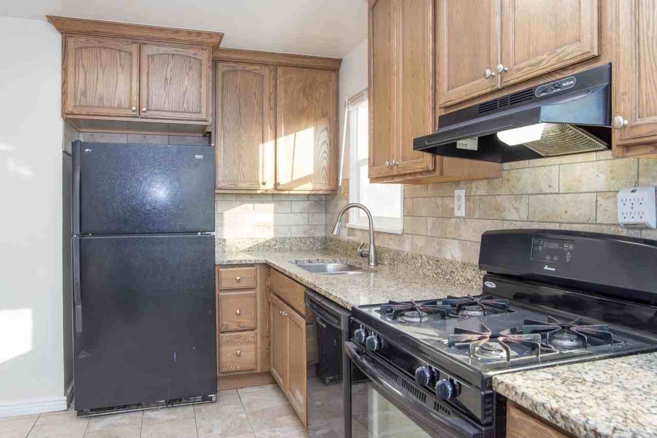1290 E 520 S - Photo 2 of 11